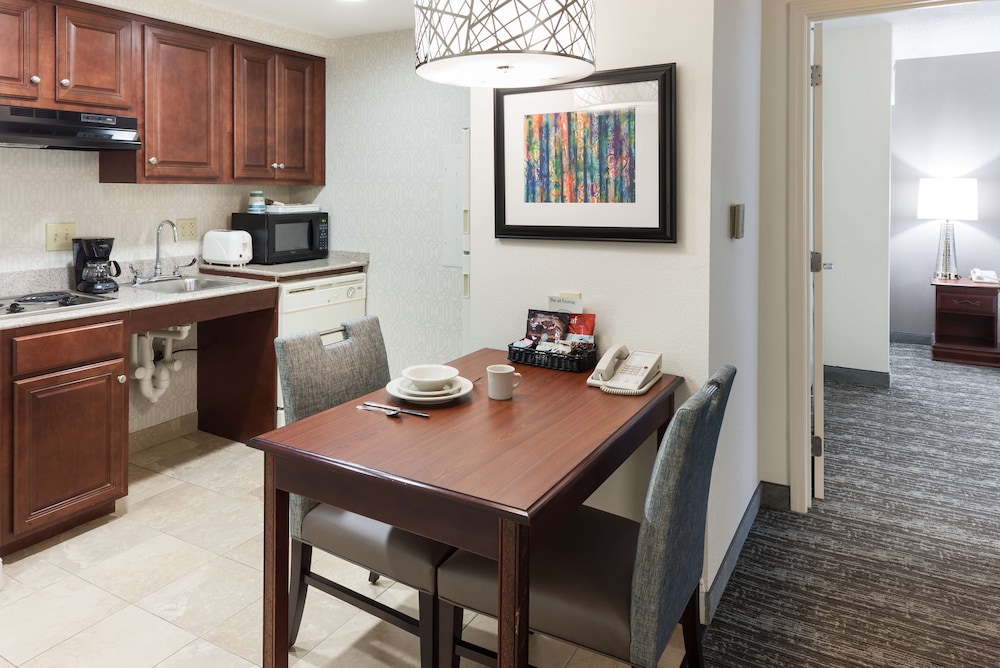 Studio, 1 King Bed, Accessible, Bathtub