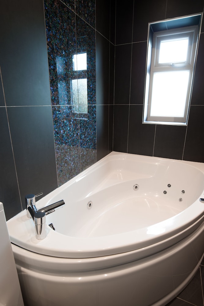 Luxury Double Room, 1 Double Bed, Partial Sea View photo 2