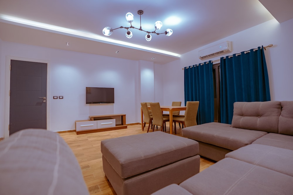 Apartment photo 1