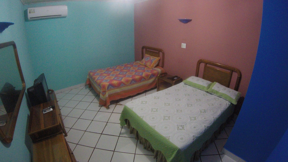 Club Room, Multiple Beds