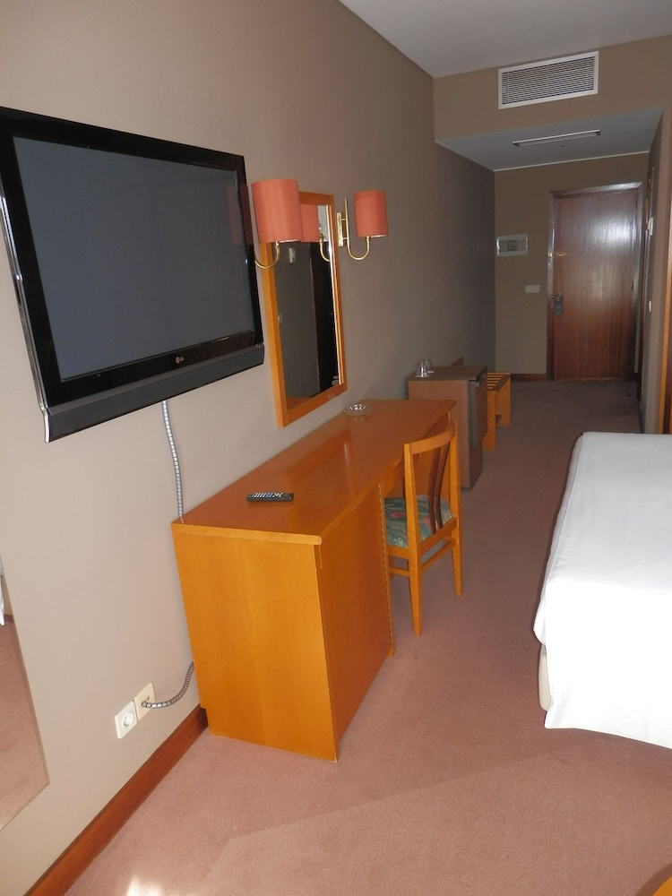 Double Room - Photo 6