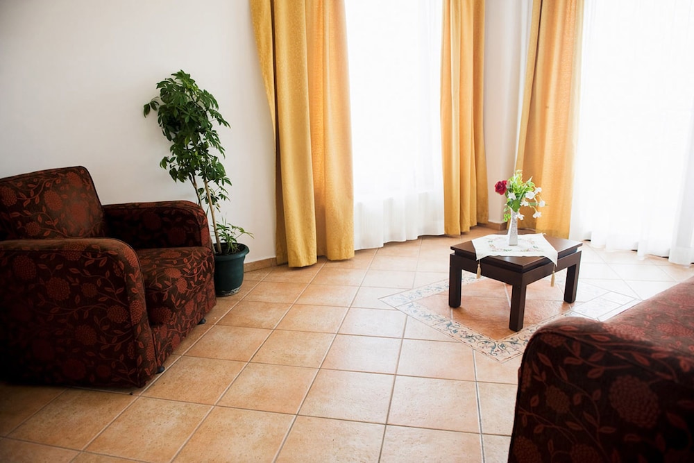 Suite, 1 Bedroom, Kitchenette photo 1