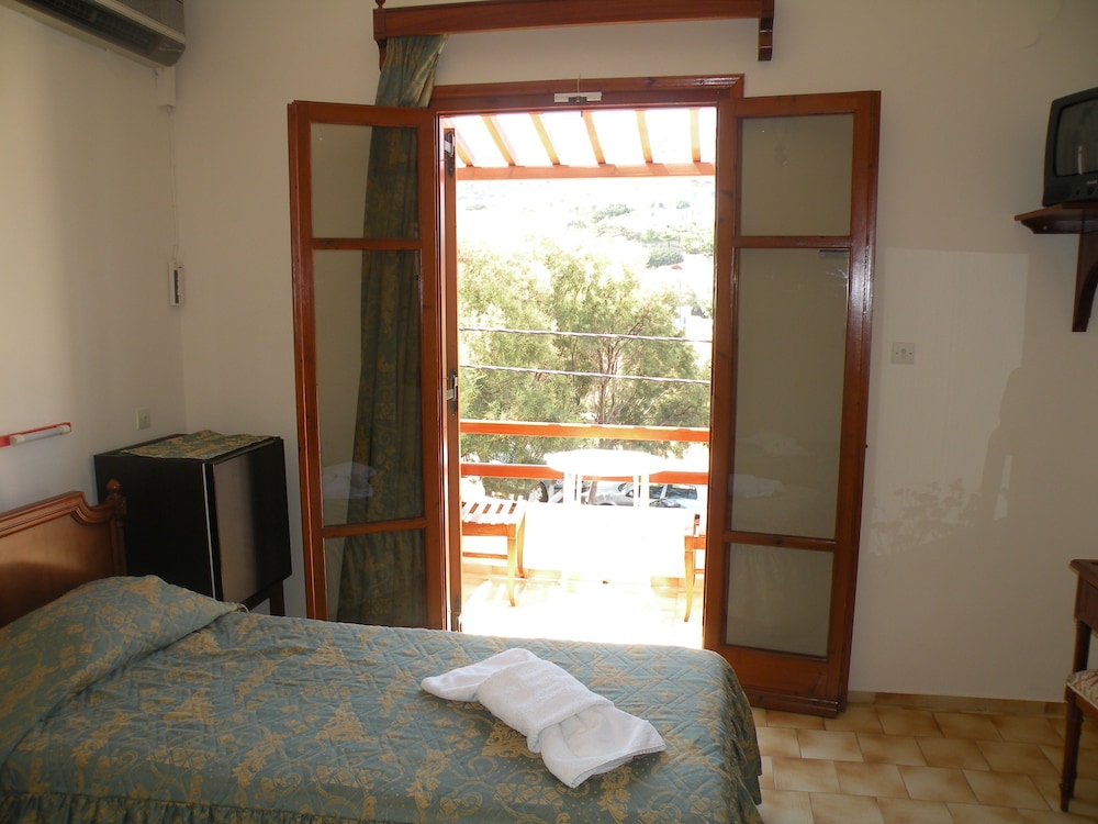 Triple Room (Village View, Upper Floor) - Photo 2