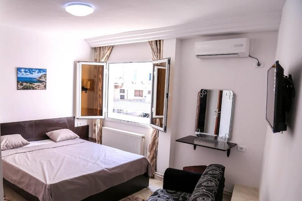 Standard Double Room photo 3