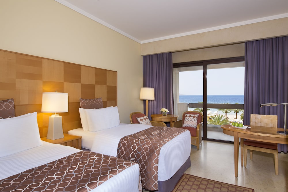 Classic Room, 2 Twin Beds, Smoking, Pool Access - Photo 1