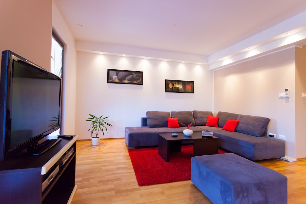Apartment, Balcony