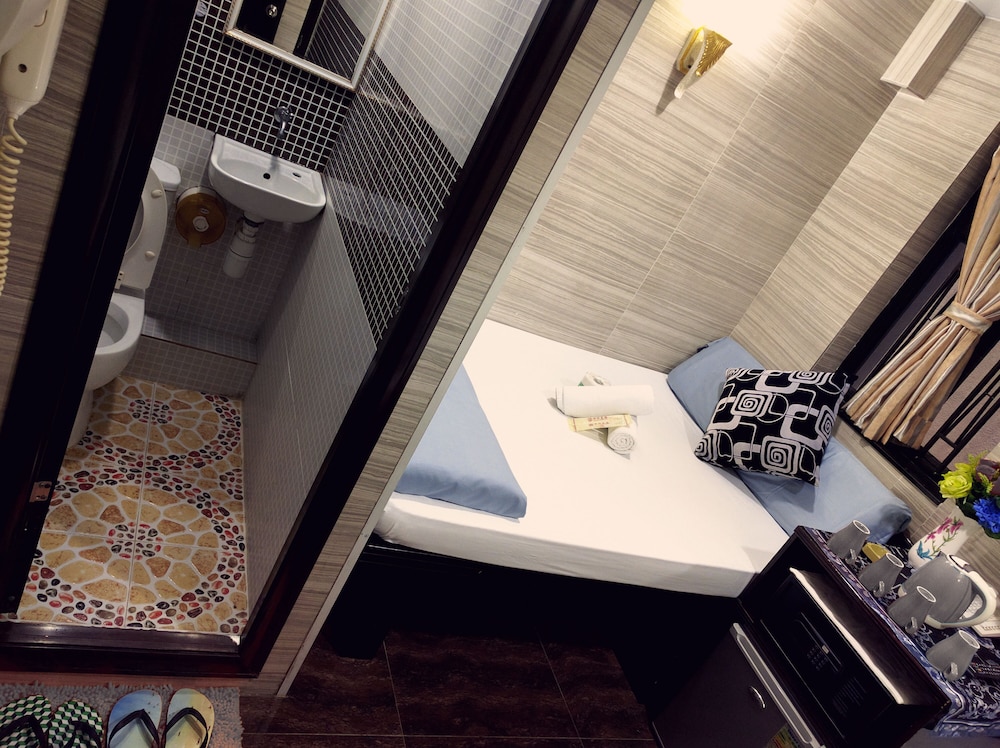 Basic Double Room photo 3