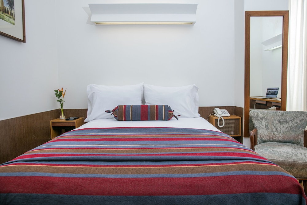 Double or Twin Room - Photo 8