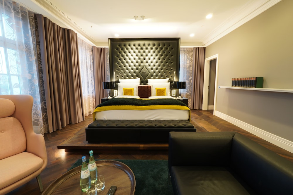 Sophia Brockhaus Suite - Photo 1