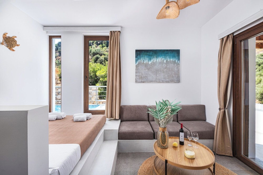 1 Bedroom Deluxe Apartment with Private Pool