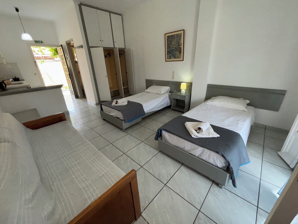 Classic Twin Room, Garden View