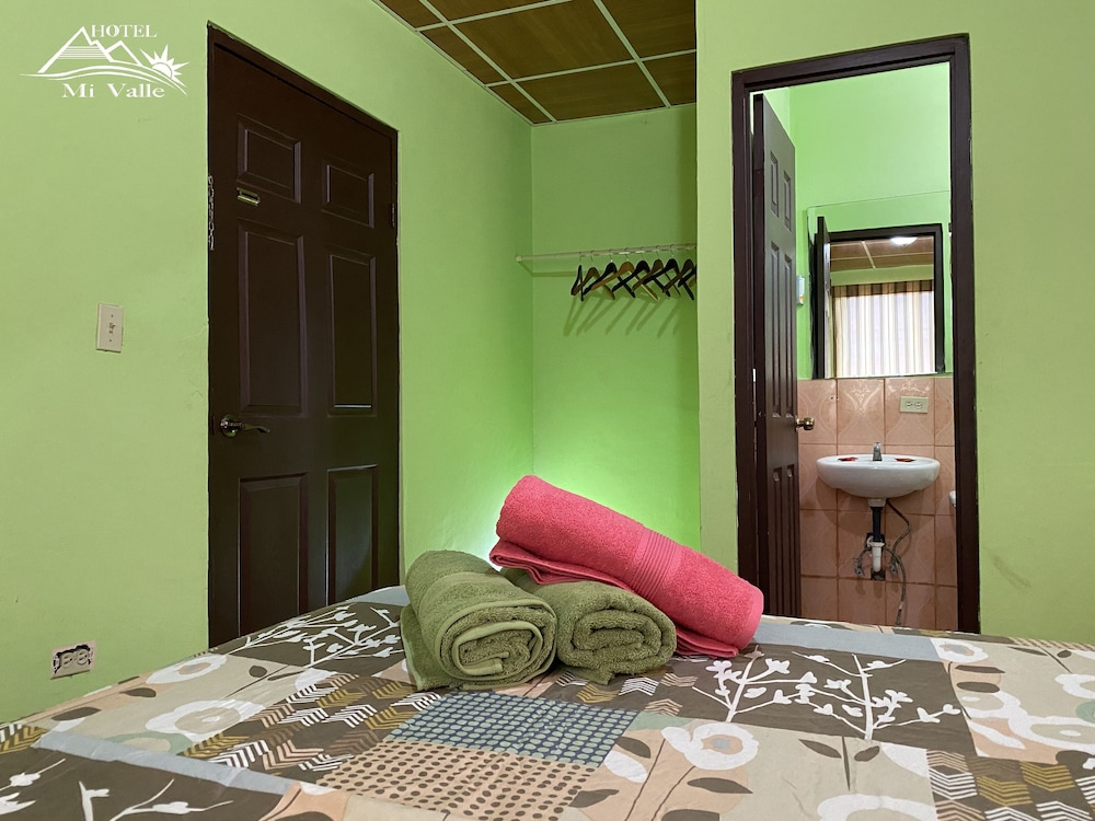 Premium Triple Room, Multiple Beds photo 3