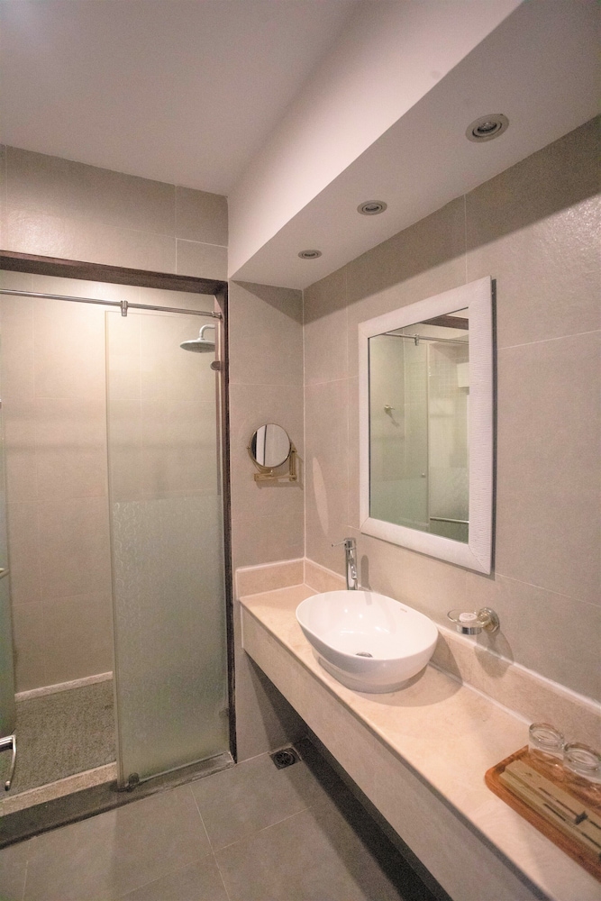 Premium Deluxe Twin Room, Sea View - Photo 2