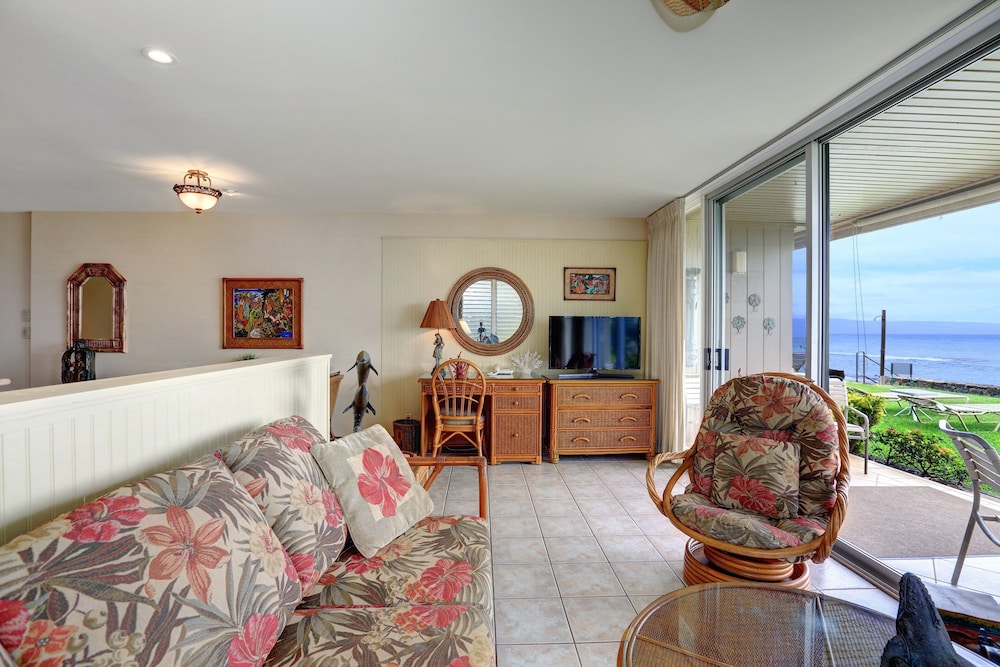 Condo, 2 Bedrooms photo 1