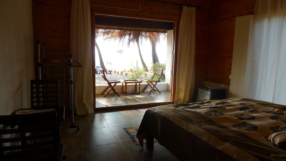 Deluxe Villa, 1 King Bed, Sea View, Sea Facing photo 3