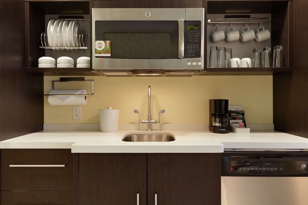 Room, 2 Queen Beds, Non Smoking photo 2