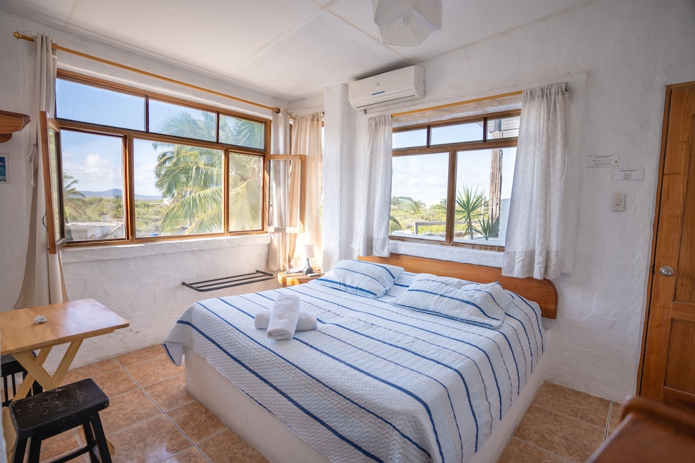 Superior Double Room, 1 King Bed, City View photo 1