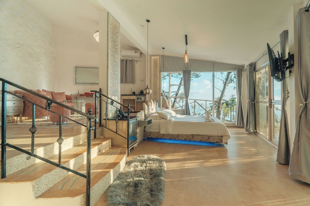 Suite, Mountain View