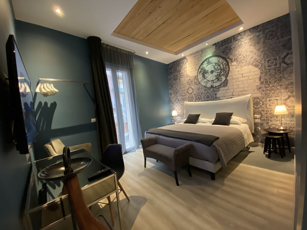 Deluxe Double or Twin Room - Photo 3
