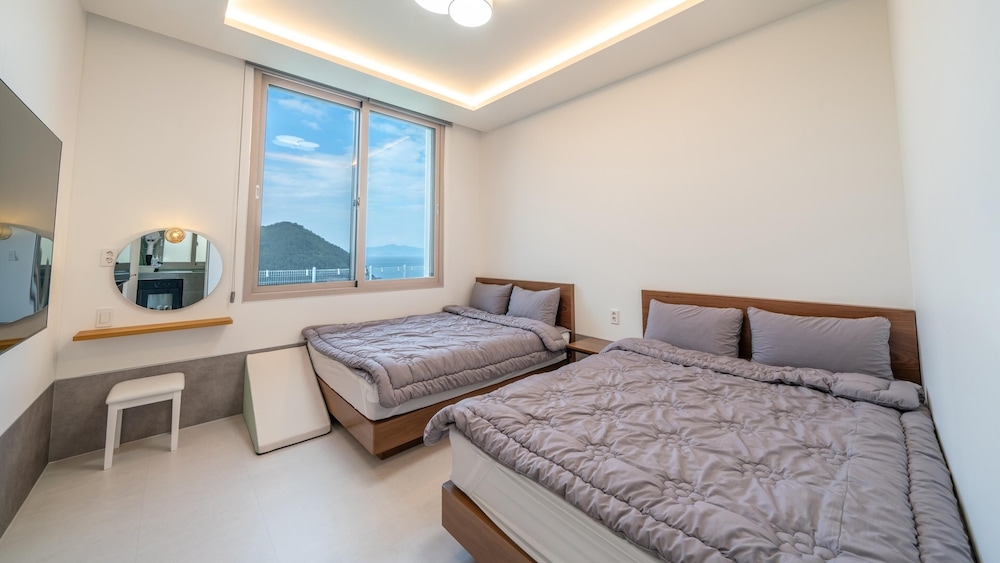 Basic Room, 1 Bedroom (B-02) - Photo 17