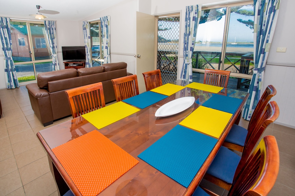 Condo photo 3