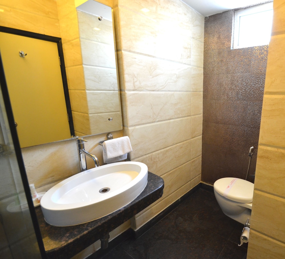 Premium Single Room photo 2