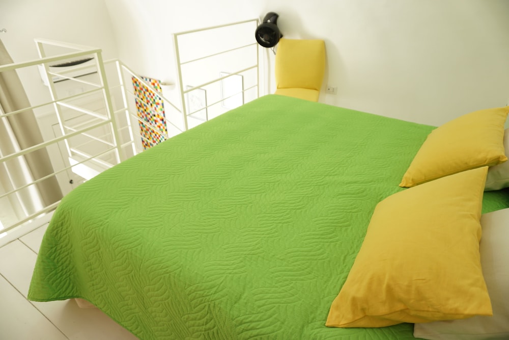 Deluxe Duplex (1)