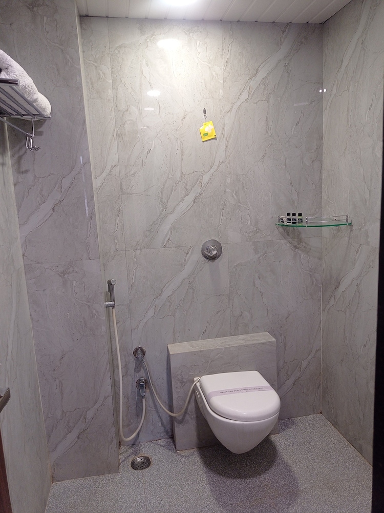 Premium Room - Photo 5