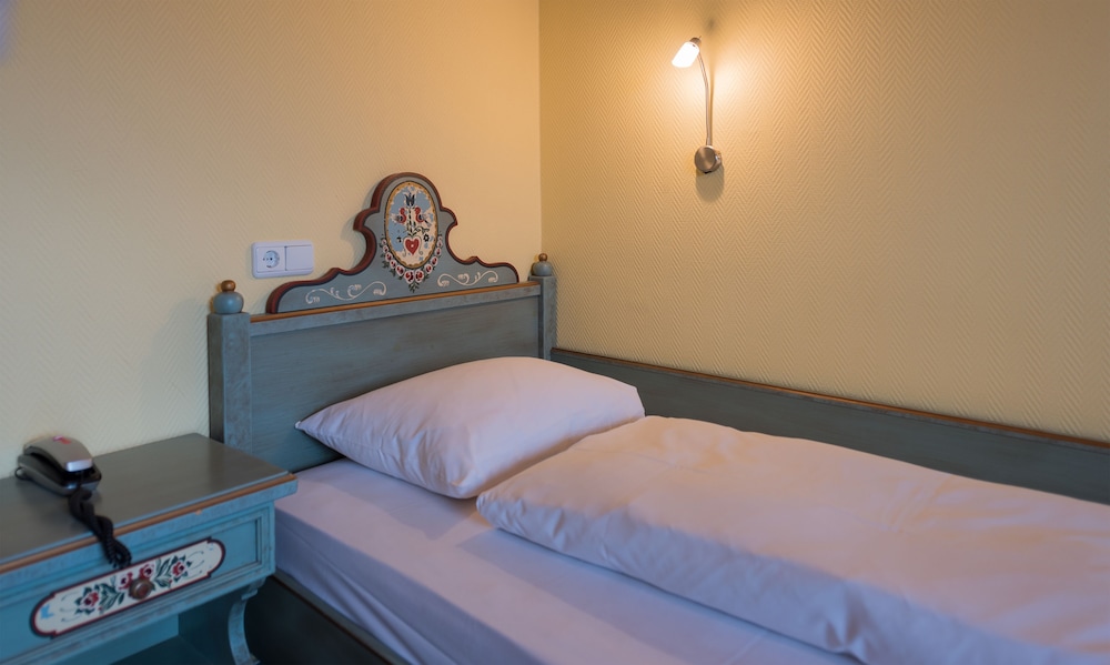 Standard Single Room, 1 Twin Bed photo 2