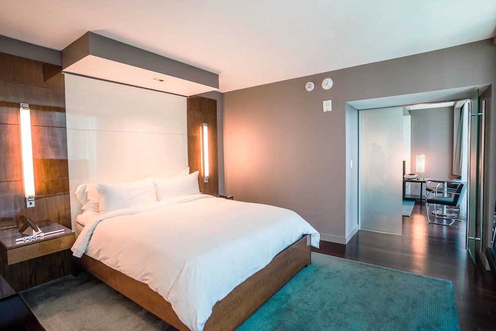 Executive Suite, 1 Bedroom, City View