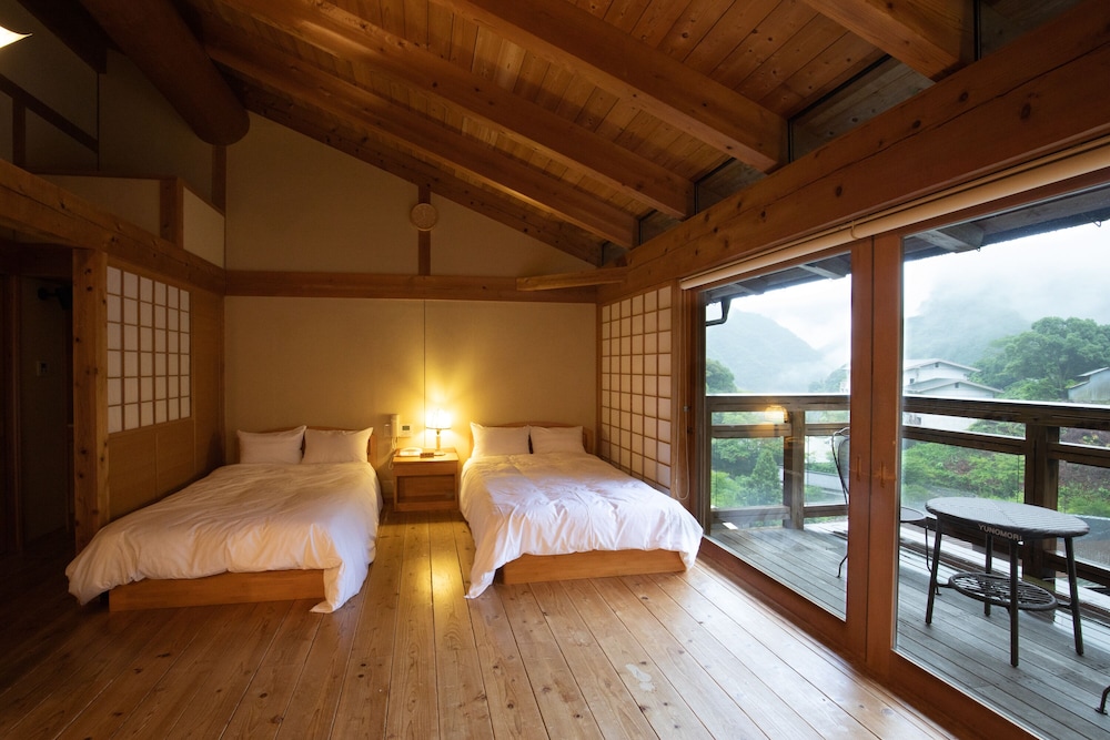 小屋, 附楼与日本晚餐