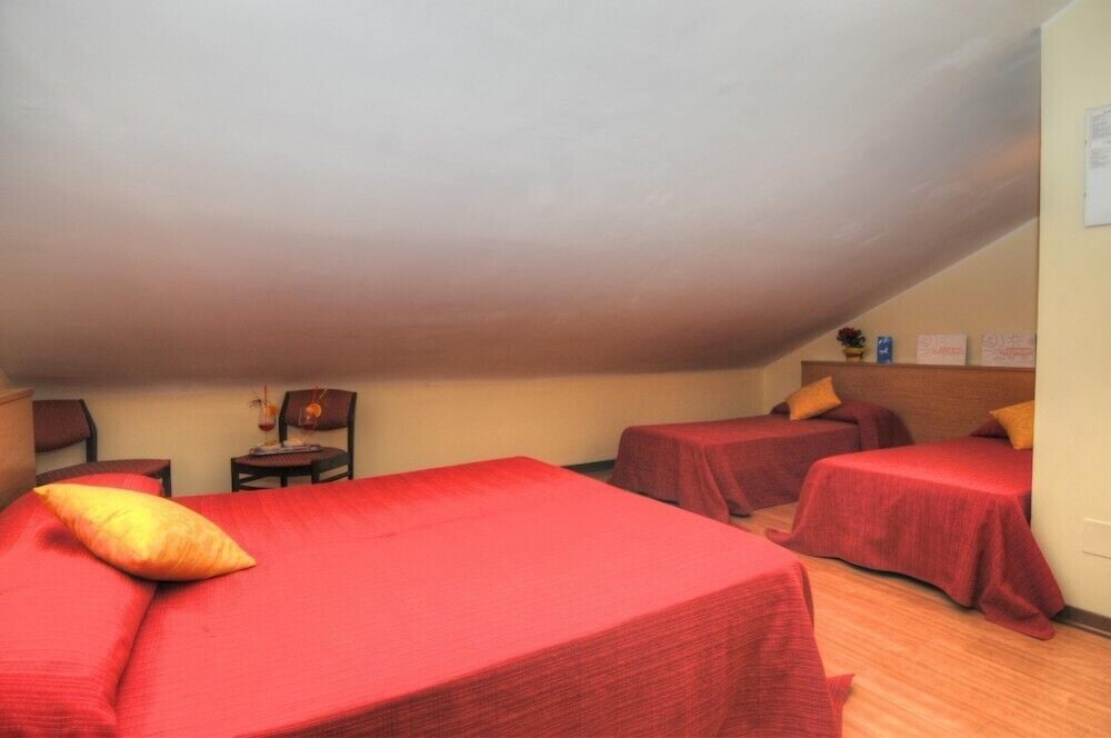 Economy Quadruple Room (mansarda) photo 1