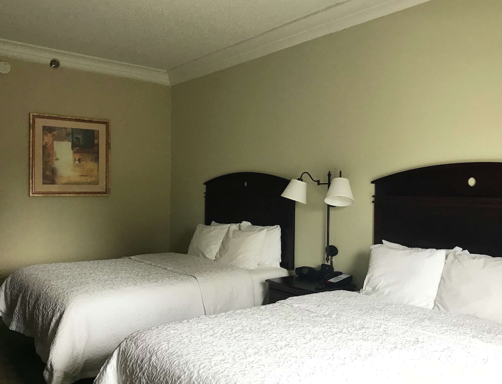 Two queen beds non smoking - Photo 1