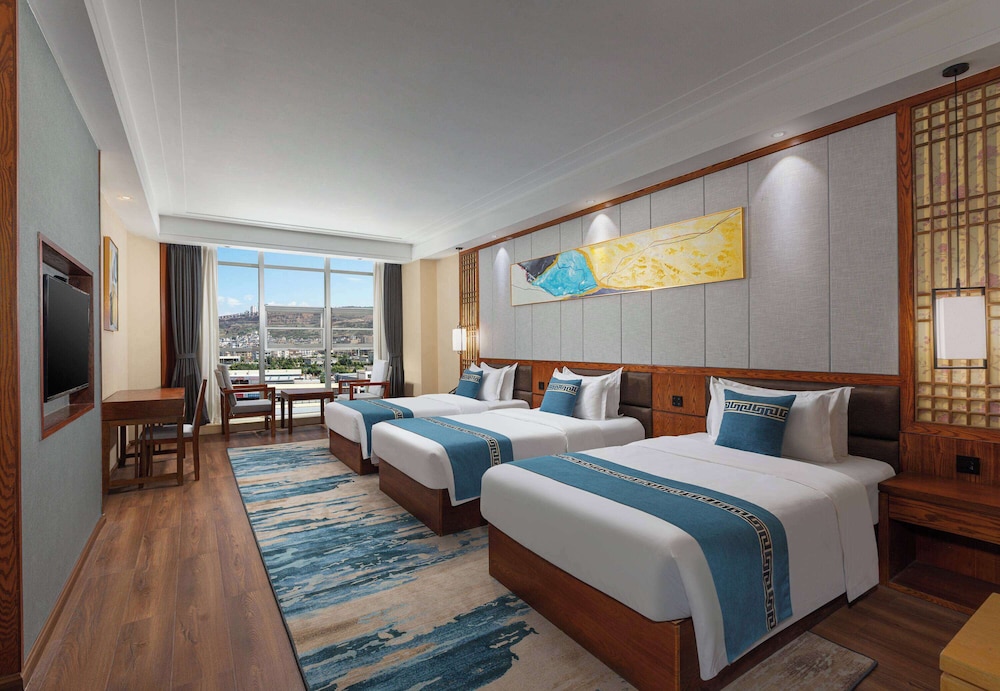 Room, 3 Twin Beds, Non Smoking (Select) photo 1