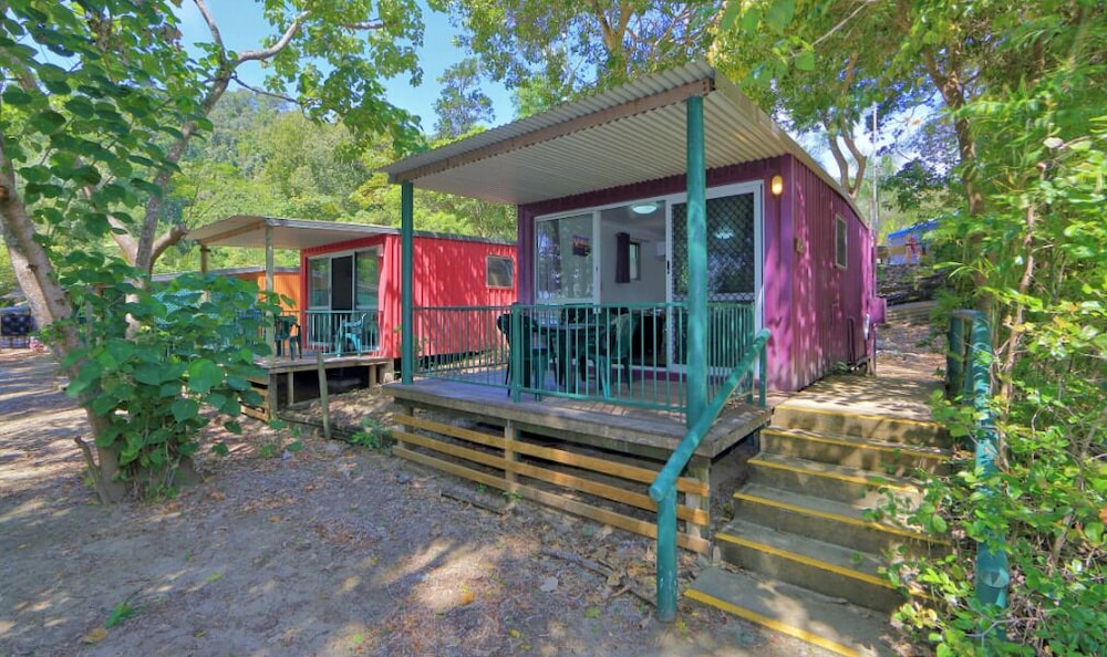 Beach Hut photo 1