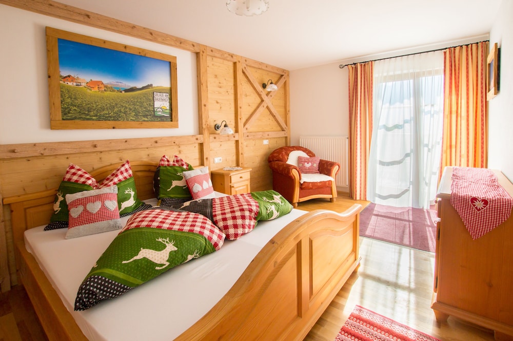 Apartment, 2 Bedrooms (Apartment Wolfgangsee+cleaning 50 EUR) photo 1