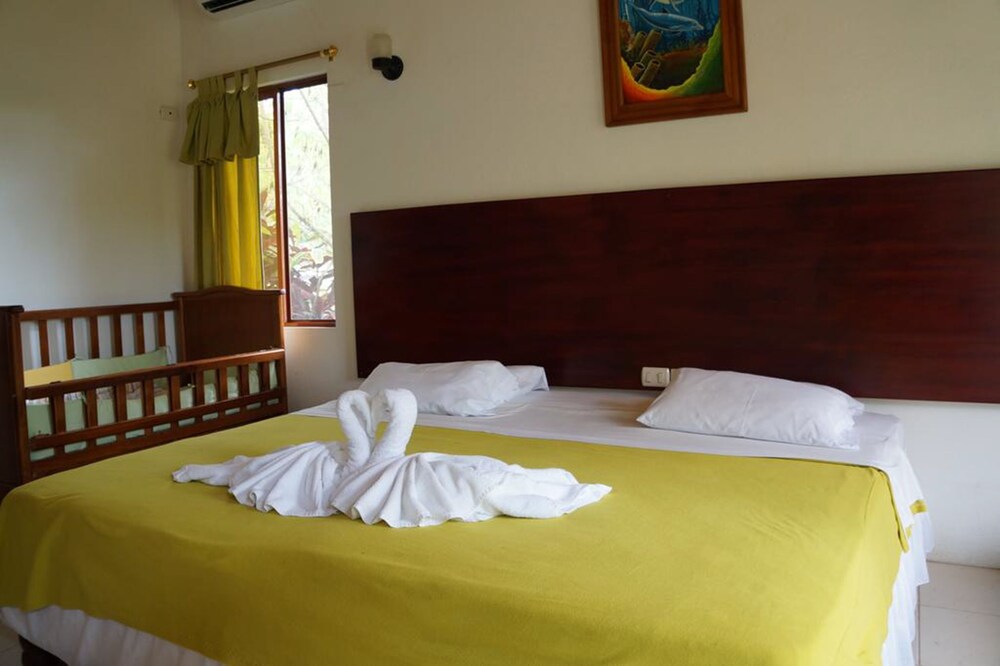 Superior Double Room, 1 King Bed, Non Smoking, Garden View photo 1