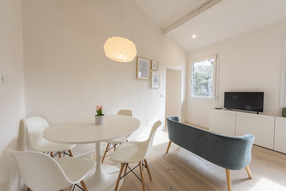 Comfort Apartment, Garden View