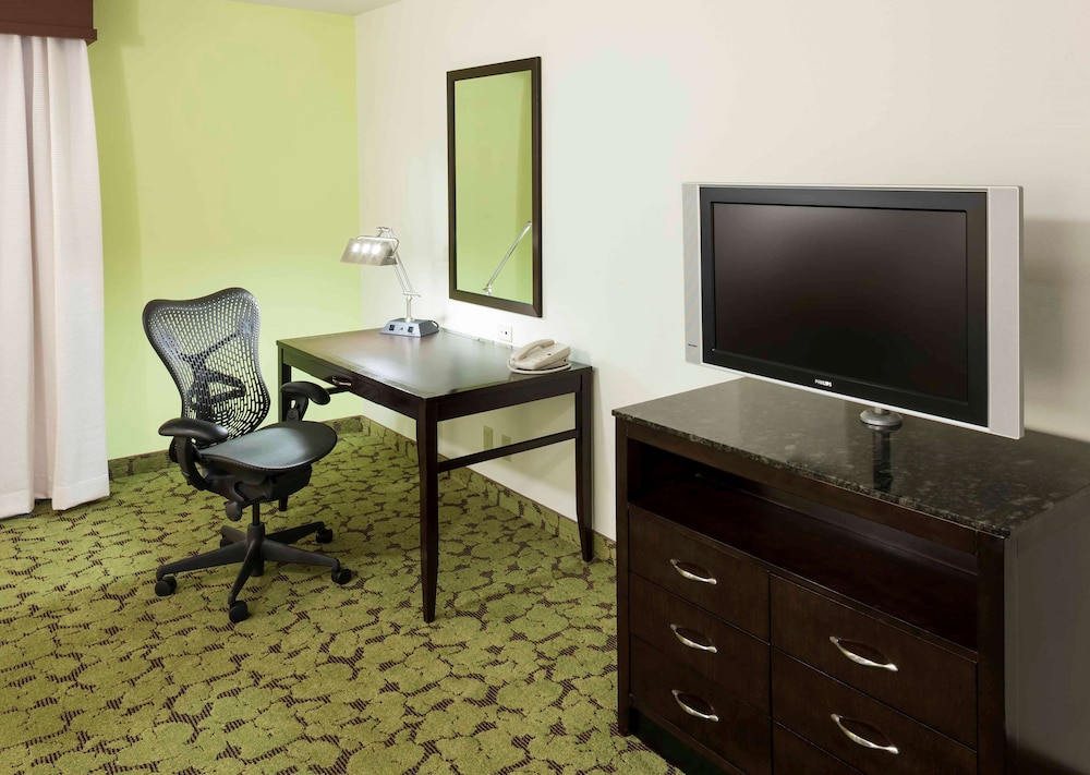 1 KING MOBILITY/HEARING ACCESSIBLE RI SHWR - Photo 3