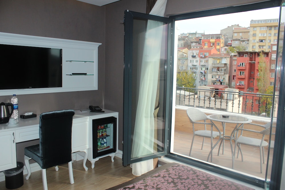 Family Triple Room photo 3