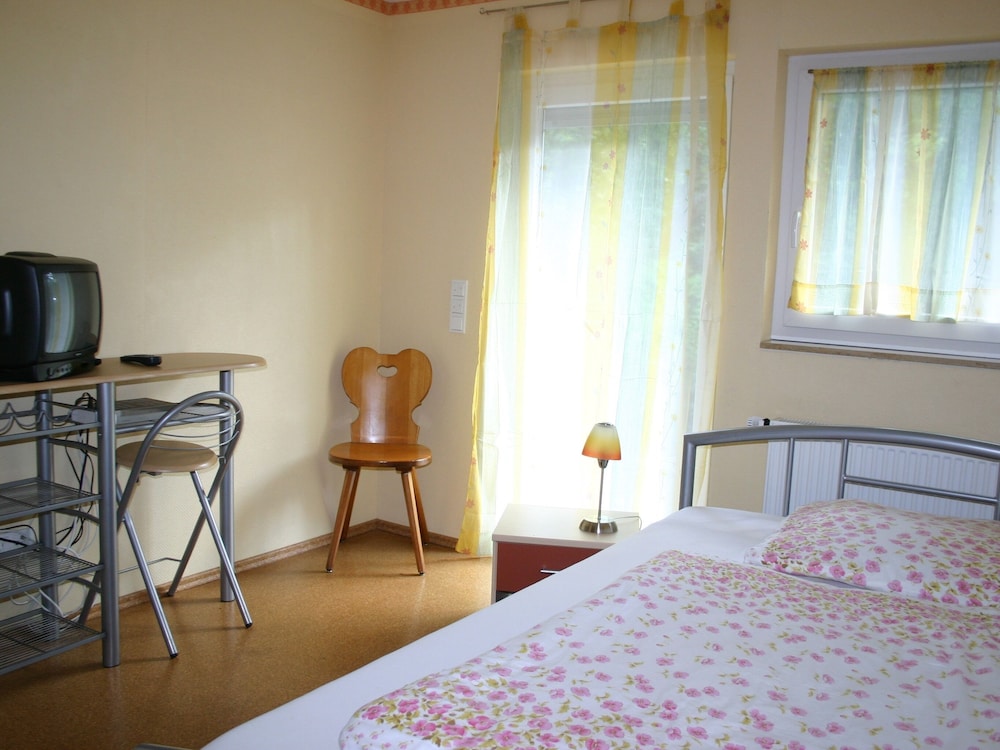 Economy Double Room, Private Bathroom photo 1