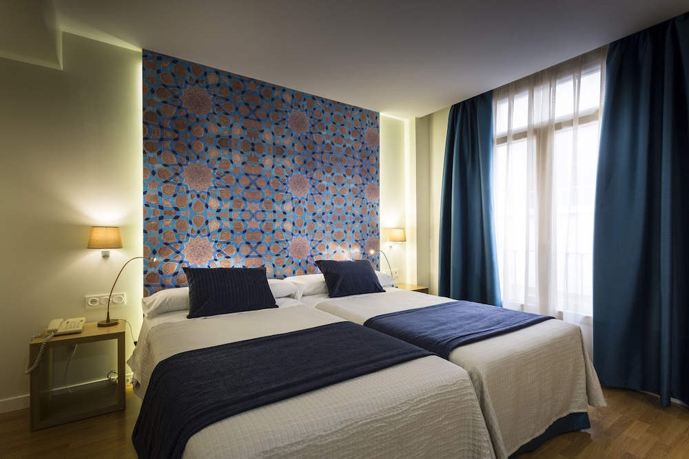 Superior Double Room - Photo 1