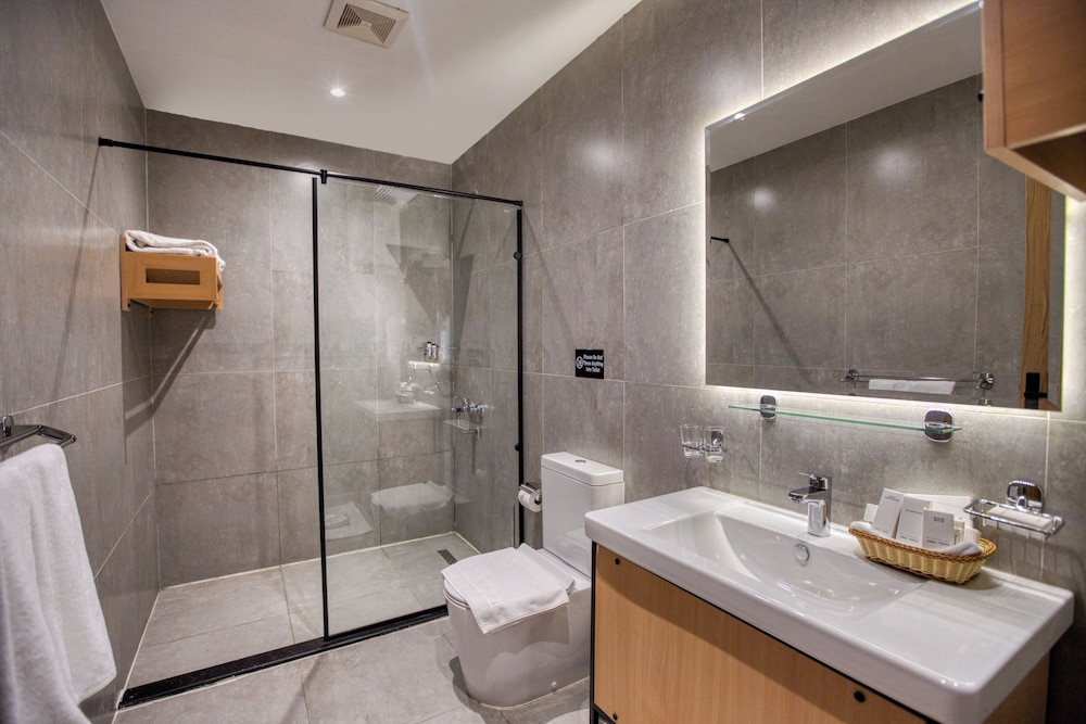 Junior Suite - Photo 8