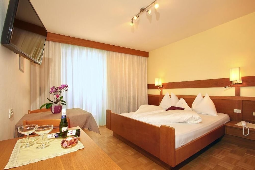 Economy Room photo 1