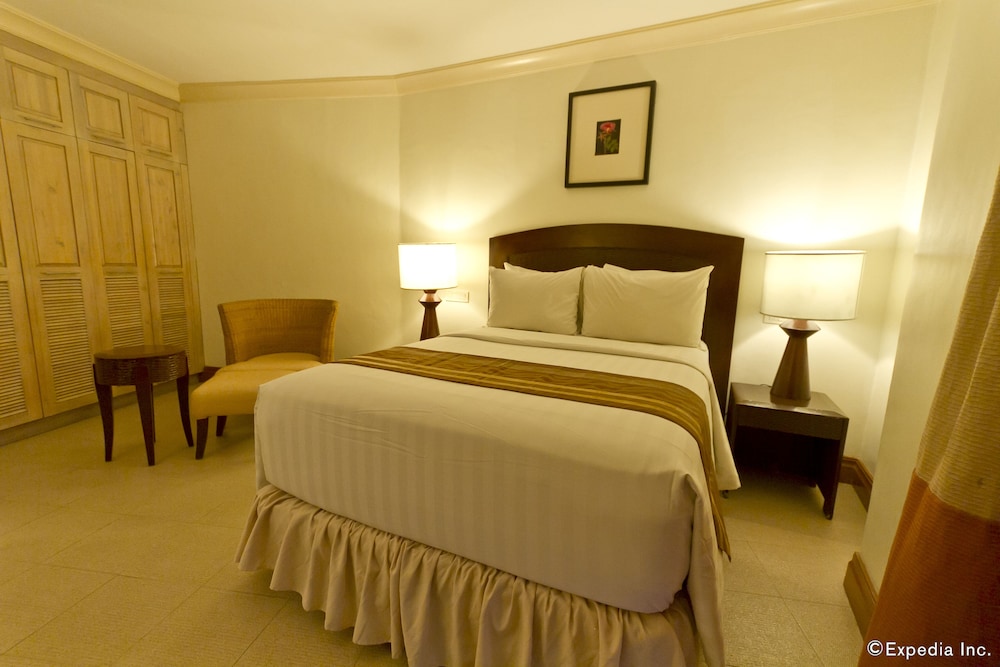 Deluxe Suite (2-bedroom) - Photo 9