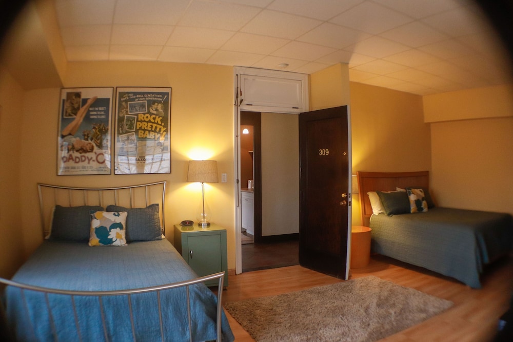309 Double Queen Suite photo 1