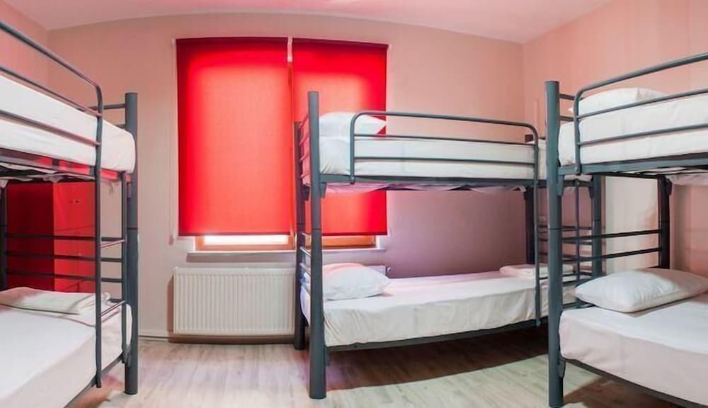 Shared Dormitory, Men only (6 People) photo 3