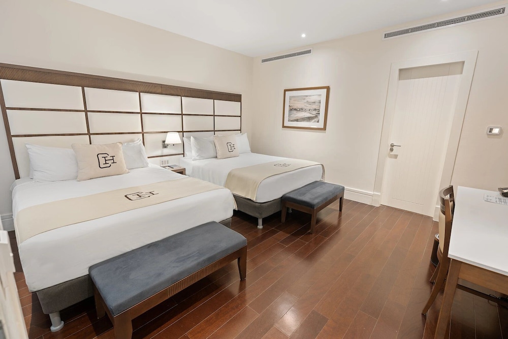 Junior Suite, 2 Queen Beds