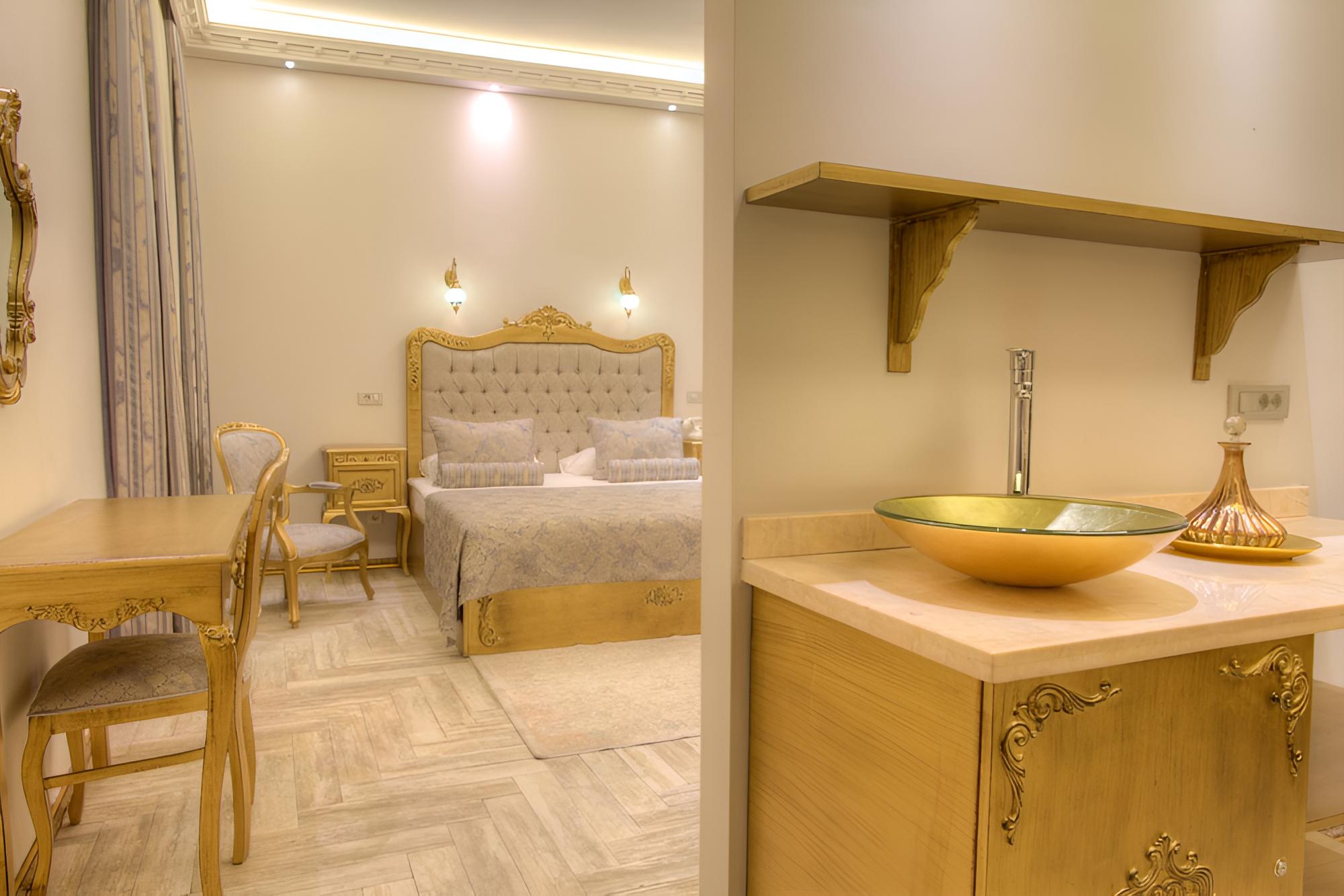 Comfort Suite photo 2