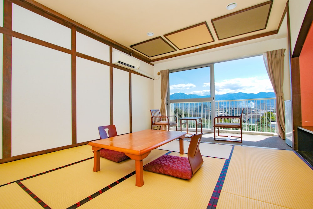 Standard Japanese-Style Room with 10 Tatami Mats (No View) - Shower Only - Non-Smoking - Photo 1